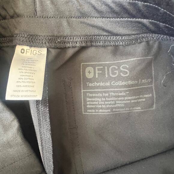 Figs Zamora Jogger XS Petite and Catarina One Pocket Top XS Charcoal Red Tie - Picture 8 of 10